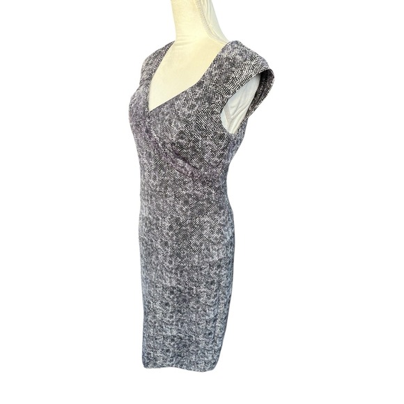 White House Black Market Black White Abstract Cap Sleeve Faux Wrap Dress - 4 - Picture 5 of 10